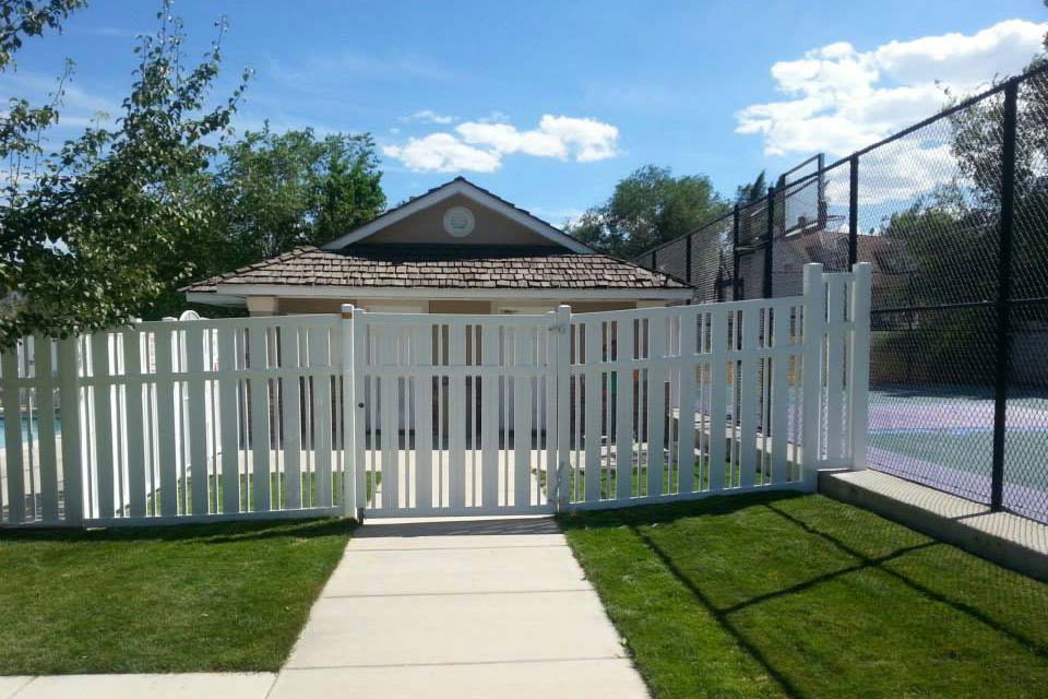 Vinyl Fencing